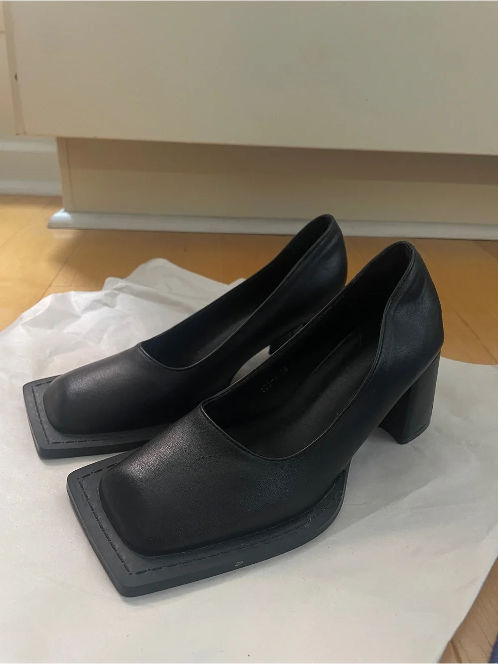 Women’s Black Square-Toe Block Heel Pumps